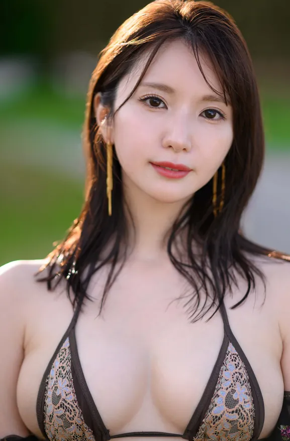 新妻ゆうか (Yuuka Niizuma) 寫真