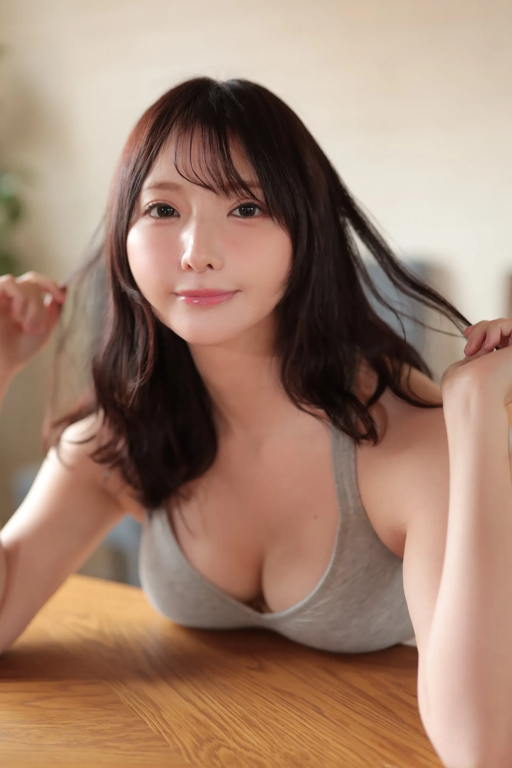 新妻ゆうか (Yuuka Niizuma) 寫真