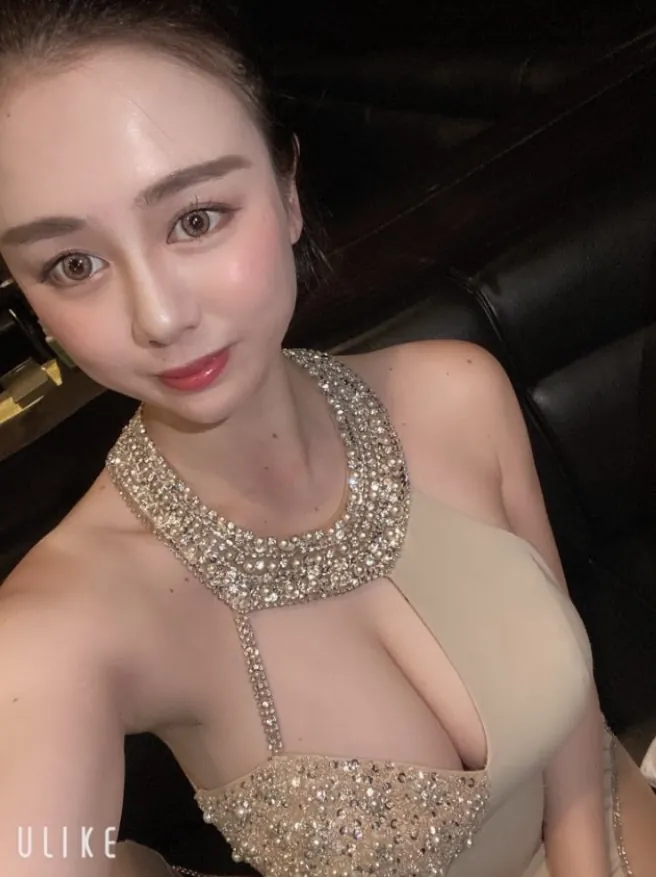 Aimi Yoshikawa 寫真