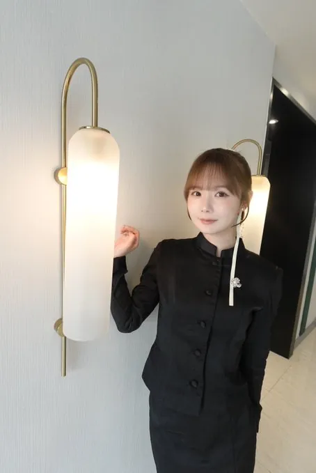 坂道みる (Miru Sakamichi) 寫真
