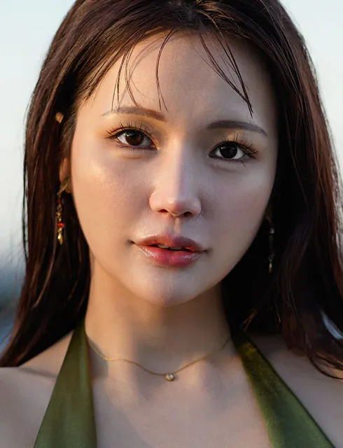 華宮椎奈 (Shiina Kamiya) — 出道作品、寫真與個人資料