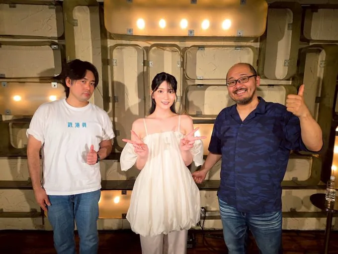 本庄鈴 (Suzu Honjo) 寫真