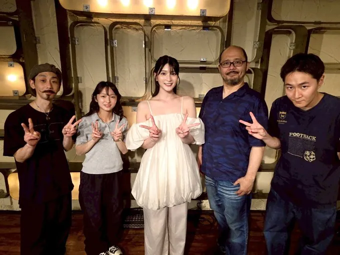 本庄鈴 (Suzu Honjo) 寫真