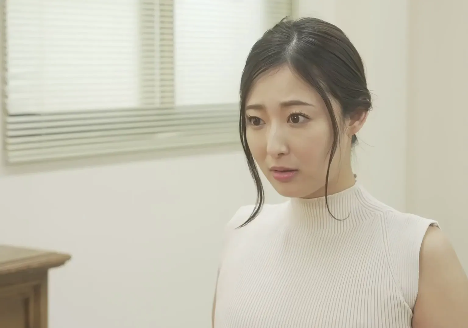 松岡すず (Suzu Matsuoka) 寫真