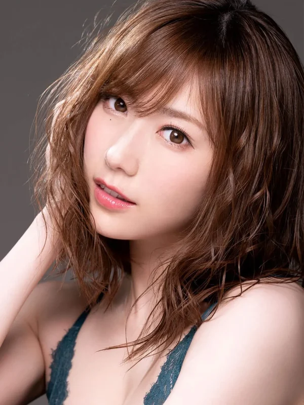 七海ティナ (Tina Nanami) — 寫真、影片與資料一次看