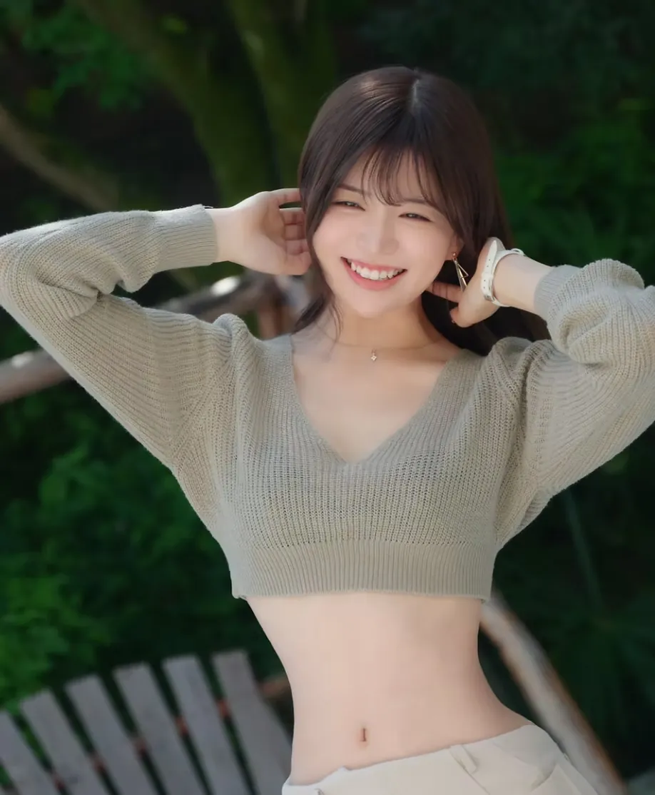 和香なつき (Waka Natsuki) — 寫真、影片與資料一次看