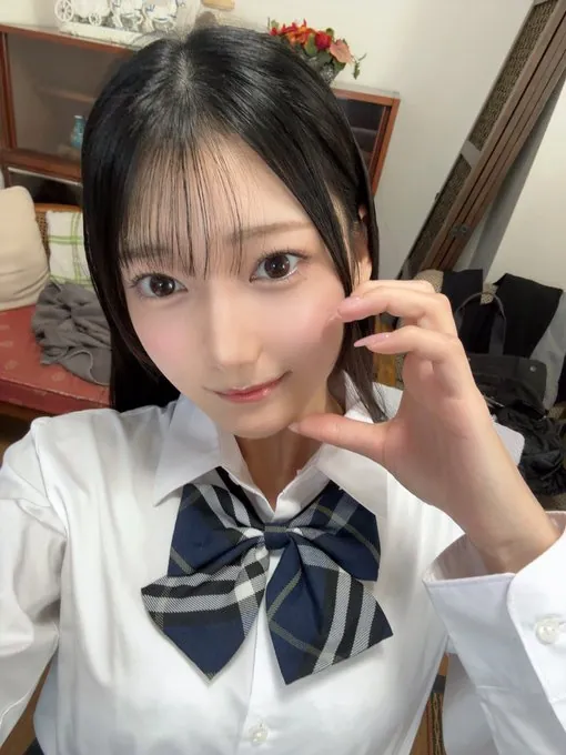 Hatsumi Nanoka 寫真
