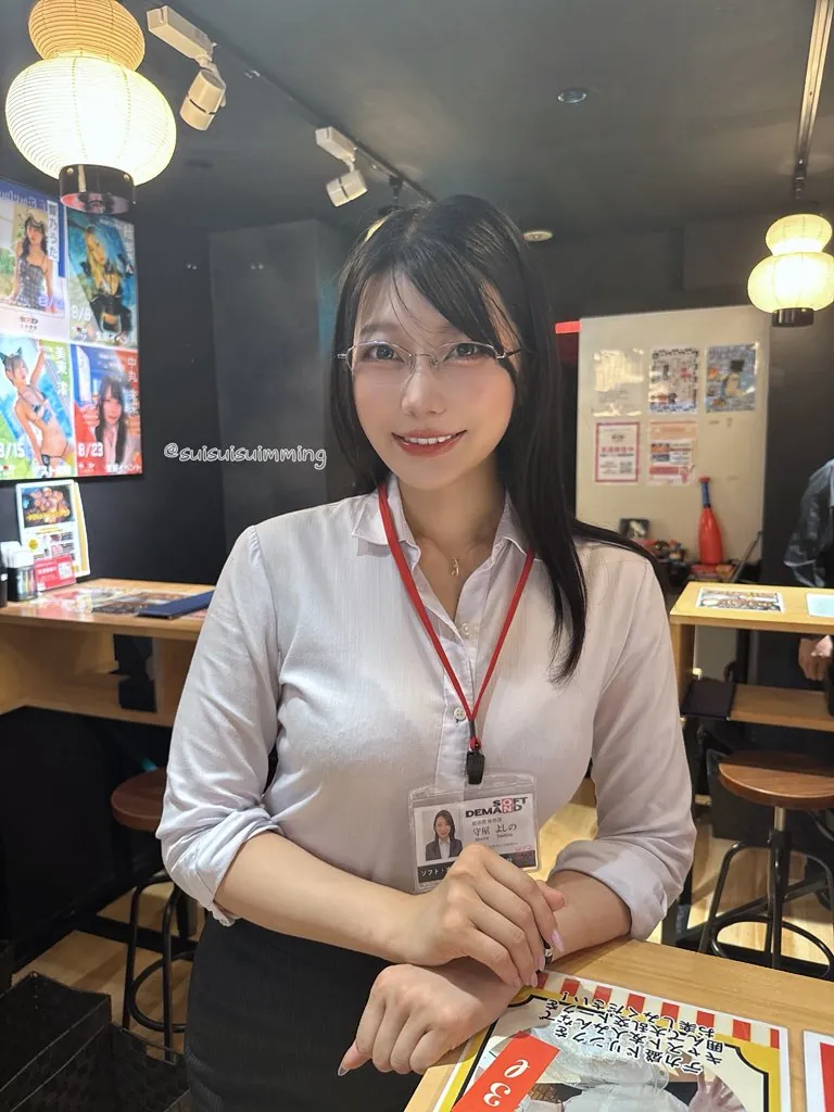 守屋よしの (Yoshino Moriya) 寫真
